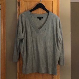Lightweight V neck sweater